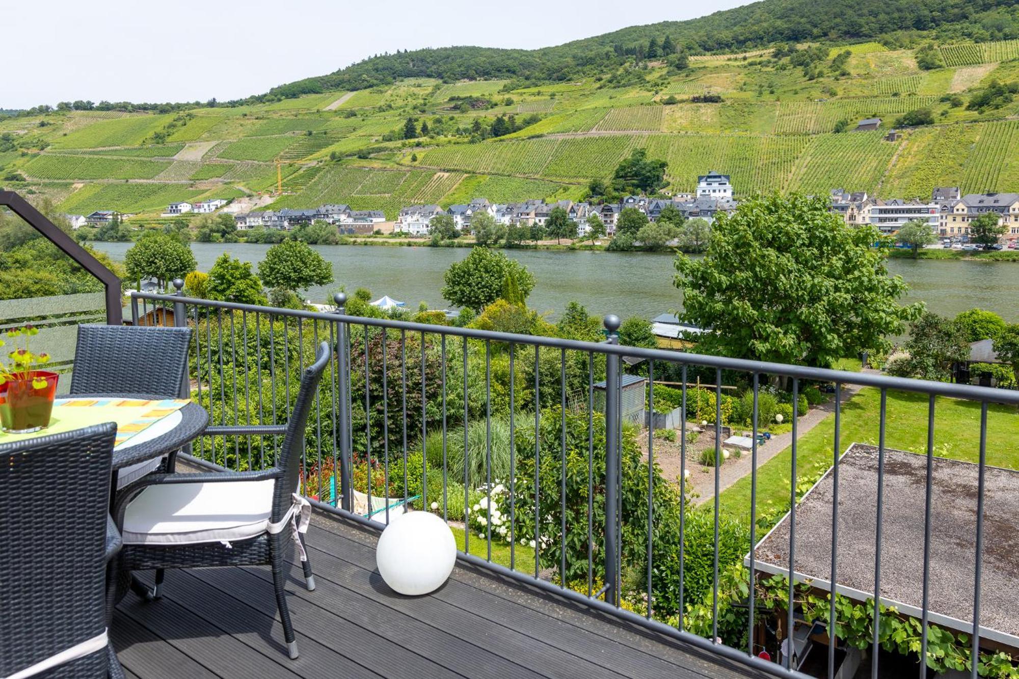 Apartmán Zum Blauglockenbaum Zell an der Mosel Exteriér fotografie
